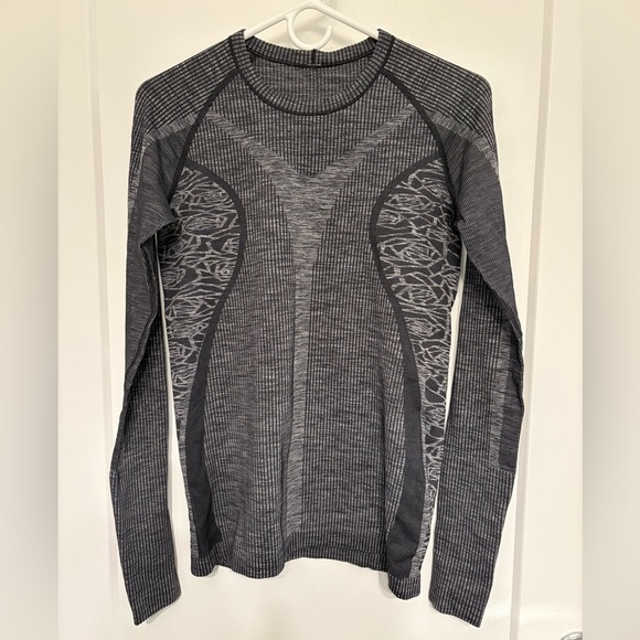 lululemon athletica Sweaters - Lululemon Rest Less Pullover Heathered Black First Release Size 8
